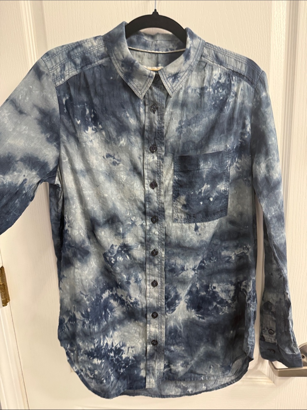 Pilcro Anthropologie Indigo Tie-Dye-Painterly Button-Down Shirt